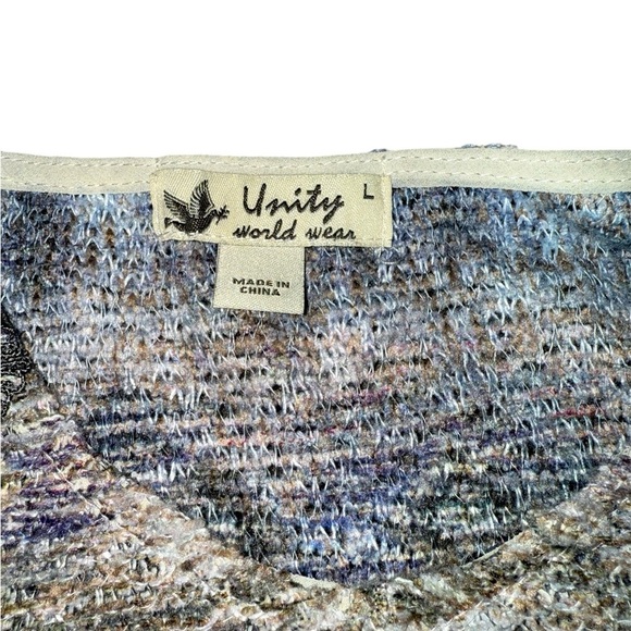 Unique Light-wear Sweater - Picture 3 of 3